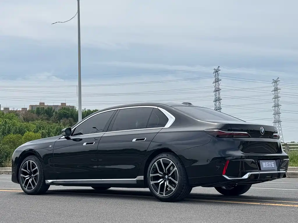 BMW 7 Series 2023