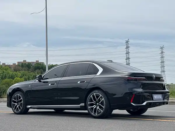 BMW 7 Series 2023