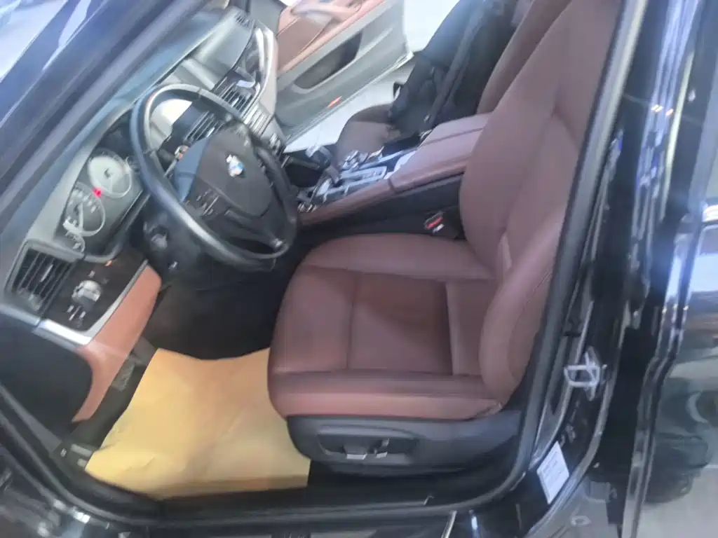 BMW 5 Series 2016 — фото 15