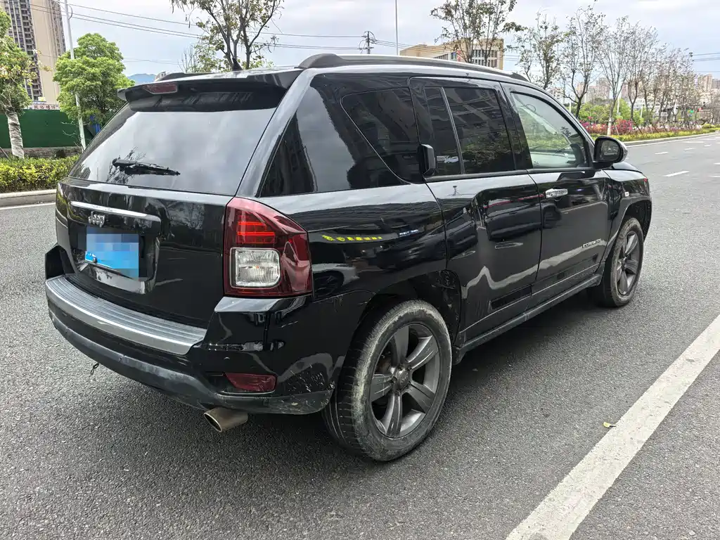 Jeep Compass 2014 — фото 4