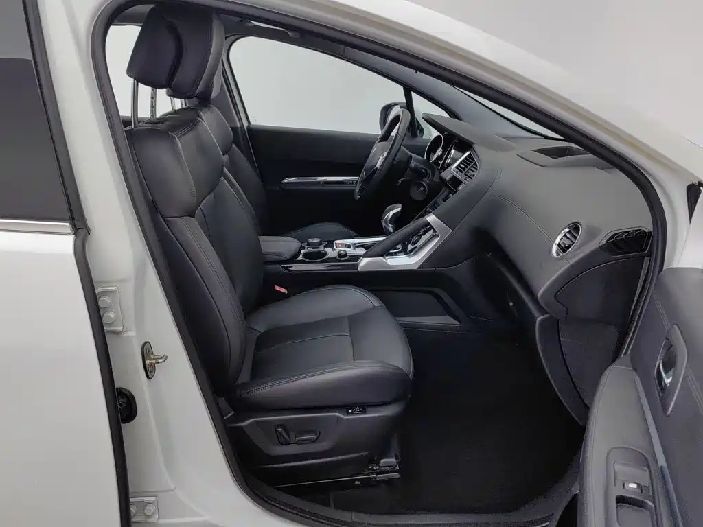 Peugeot 3008 2015 — фото 23