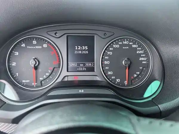 Audi Q2L 2020