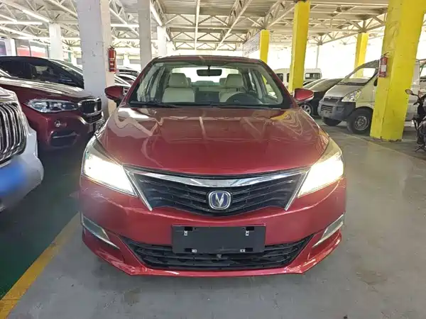 Changan Yuexiang V7 2015