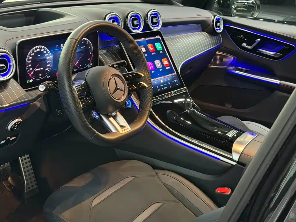 Mercedes-Benz GLC AMG 2025 — фото 8