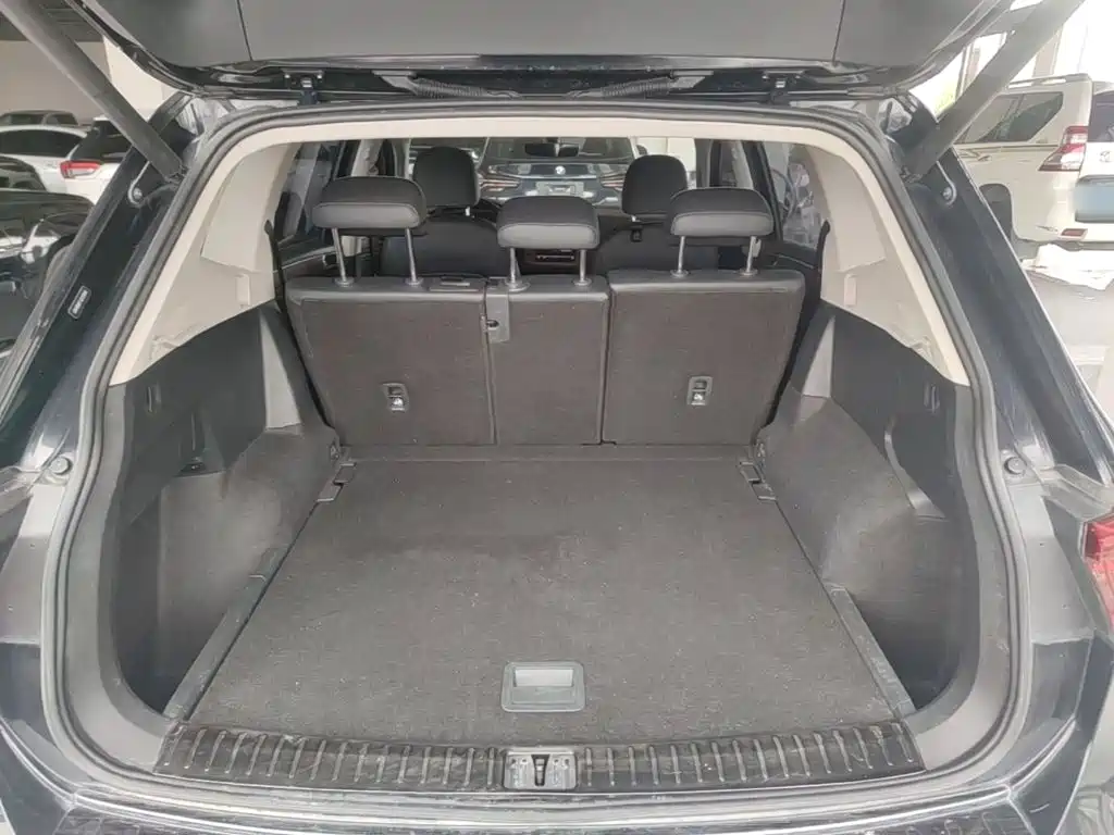 Volkswagen Tiguan L 2018 — фото 19