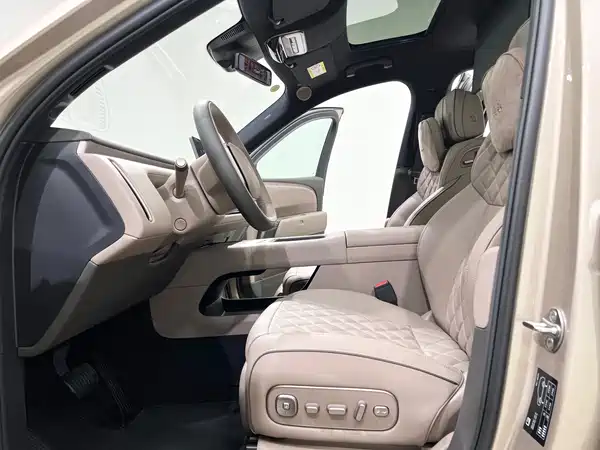 Li Auto L8 2026