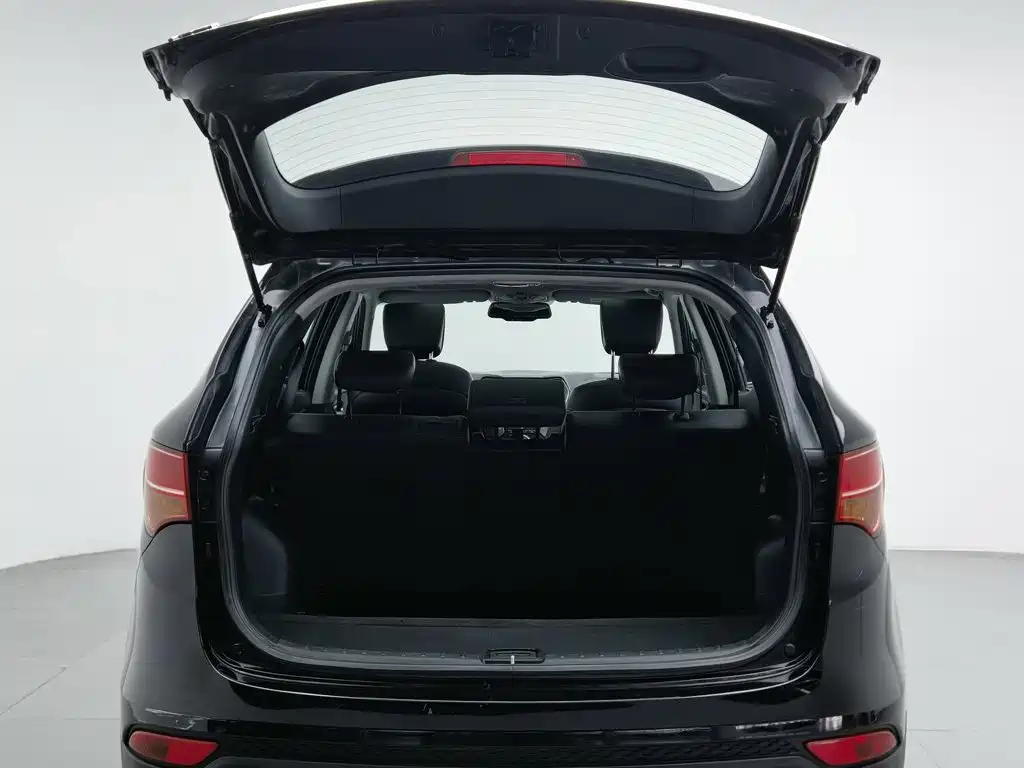 Hyundai Santa Fe 2015 — фото 16