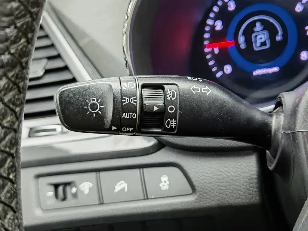 Hyundai Santa Fe 2015 — фото 21