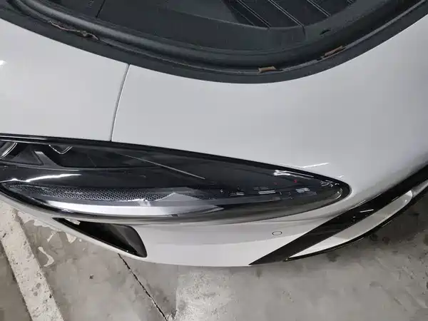 Xiaomi SU7 2025