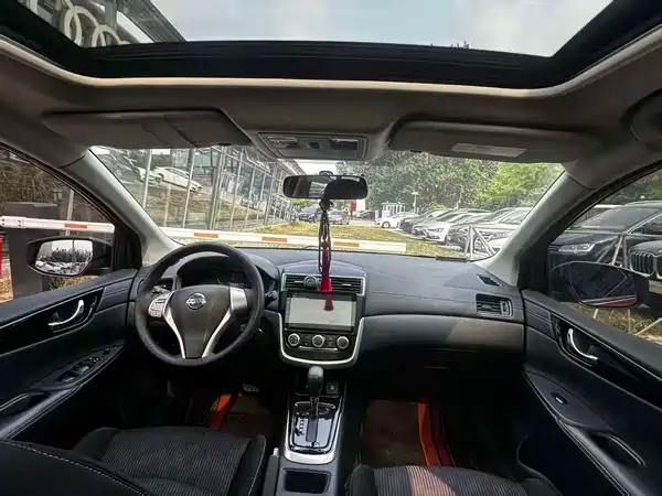 Nissan Tiida 2020