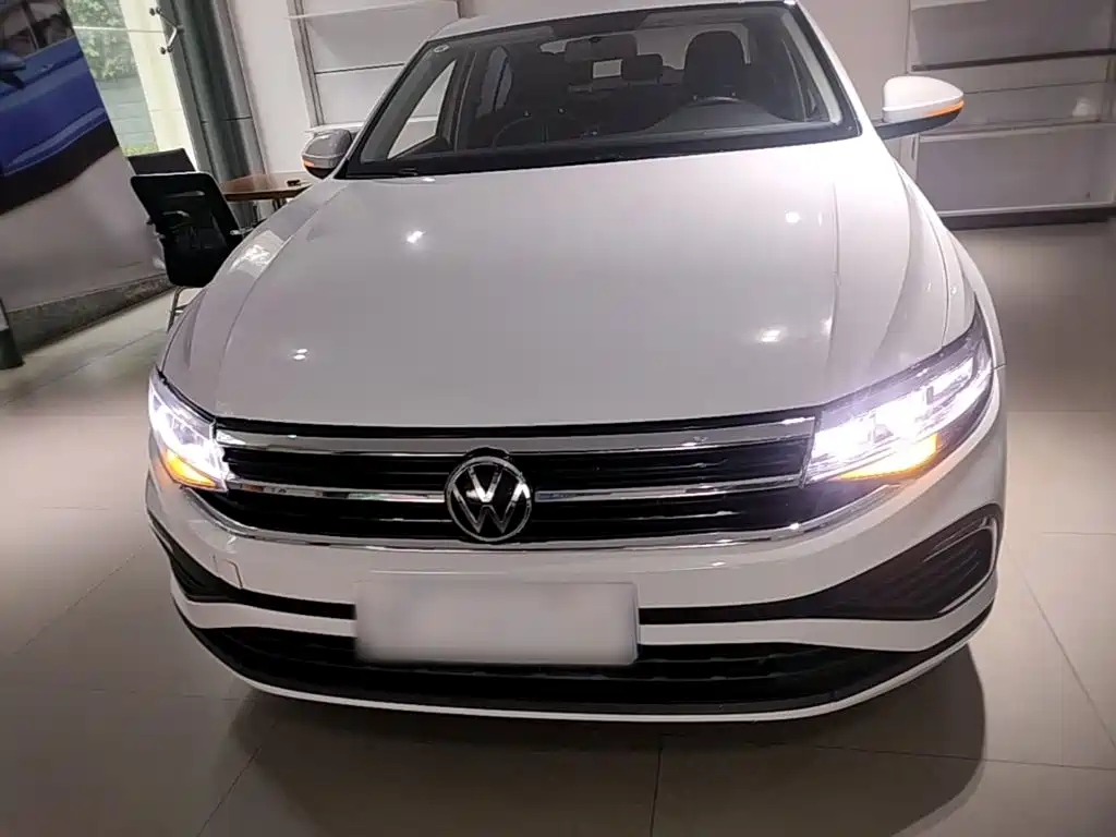 Volkswagen Bora 2023