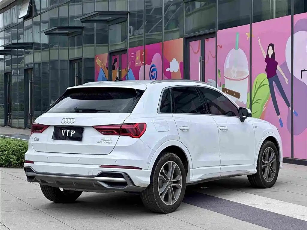 Audi Q3 2023 — фото 9