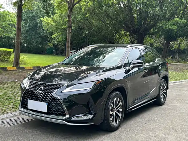 Lexus RX 2020
