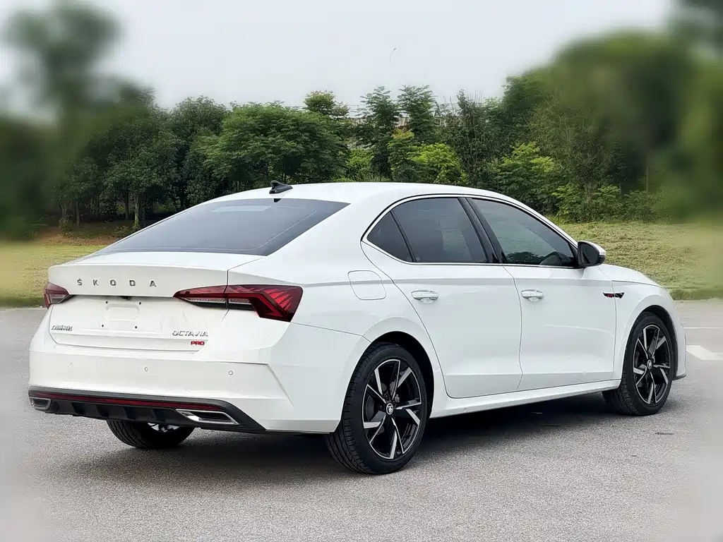 Skoda Octavia 2023
