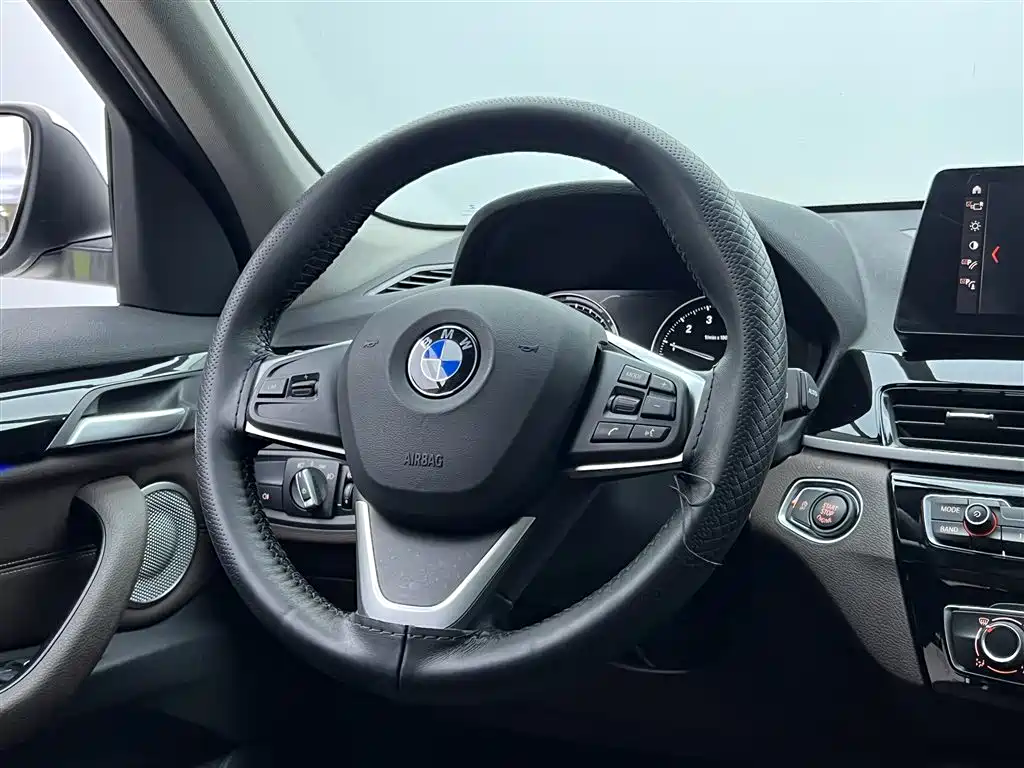 BMW X1 2022 — фото 24
