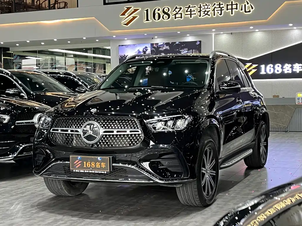 Mercedes-Benz GLE 2025 — фото 1