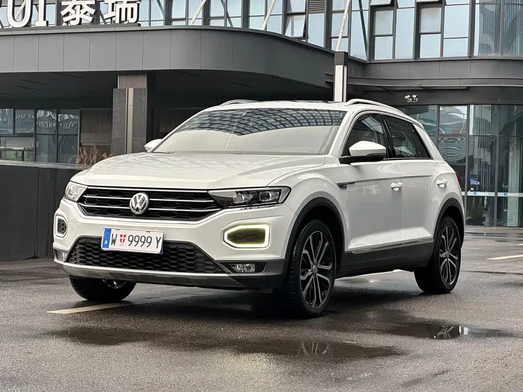 Volkswagen T-Roc 2020 — фото 1
