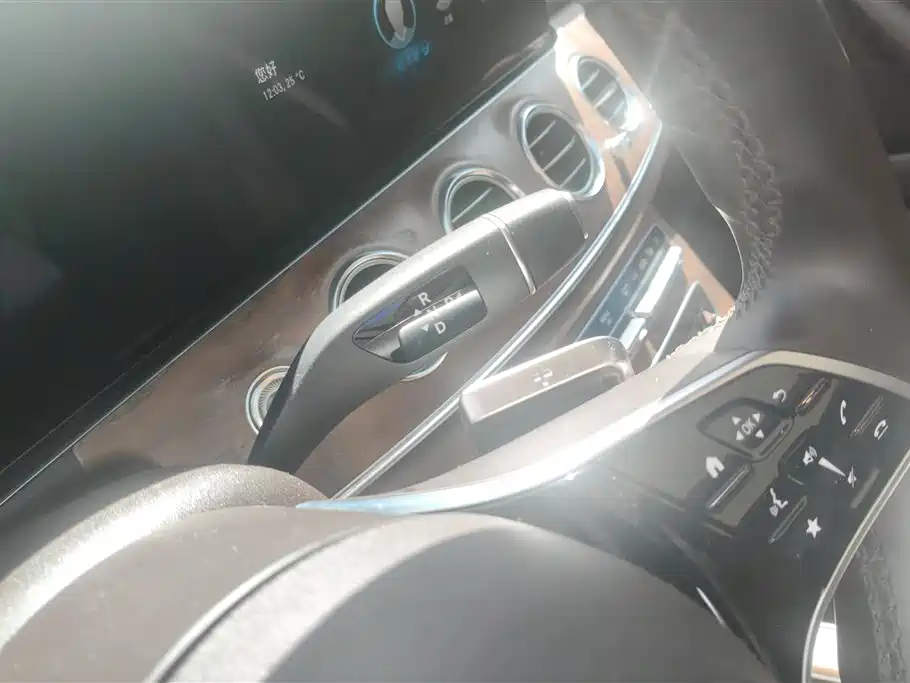 Mercedes-Benz E-Class 2023 — фото 16