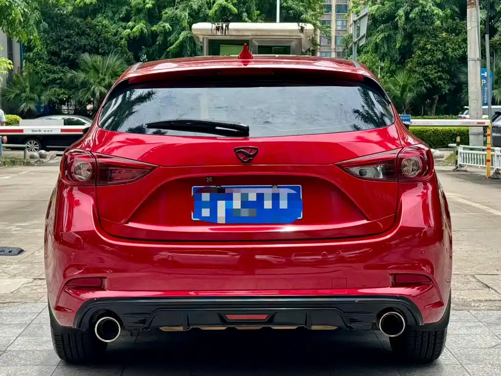 Mazda 3 Axela 2017 — фото 8