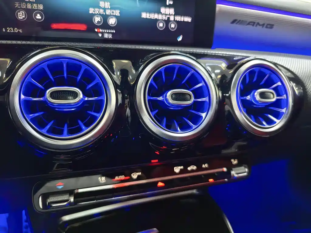 Mercedes-Benz A-Class AMG 2020 — фото 15