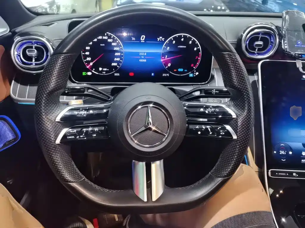 Mercedes-Benz C-Class 2022 — фото 11