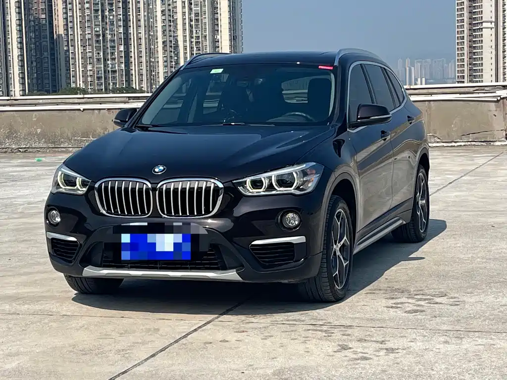 BMW X1 2018 — фото 1