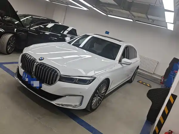 BMW 7 Series 2021