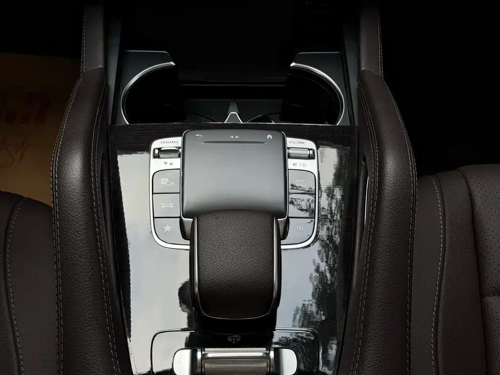 Mercedes-Benz GLE 2020 — фото 20