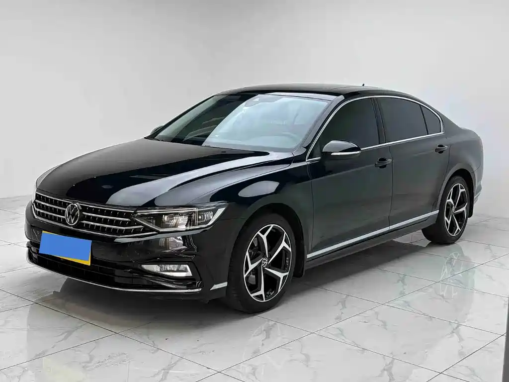 Volkswagen Magotan 2025