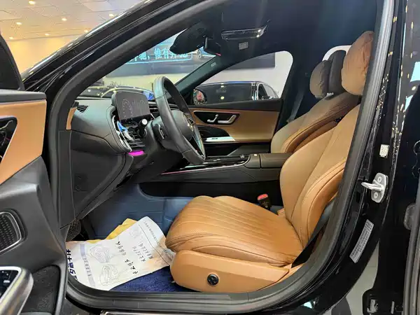 Mercedes-Benz E-Class 2024