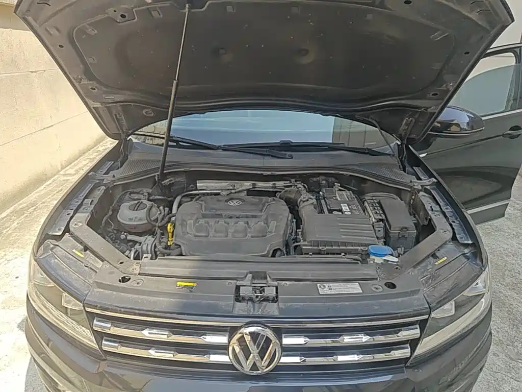 Volkswagen Tiguan L 2018 — фото 11
