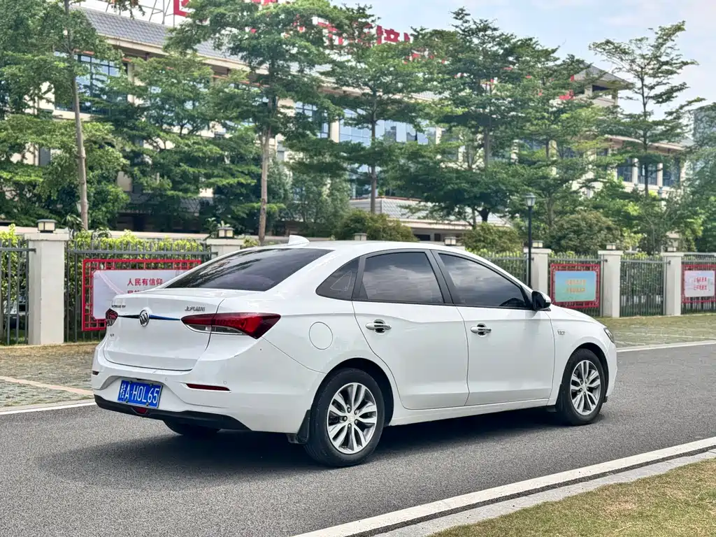 Buick Excelle 2020 — фото 17