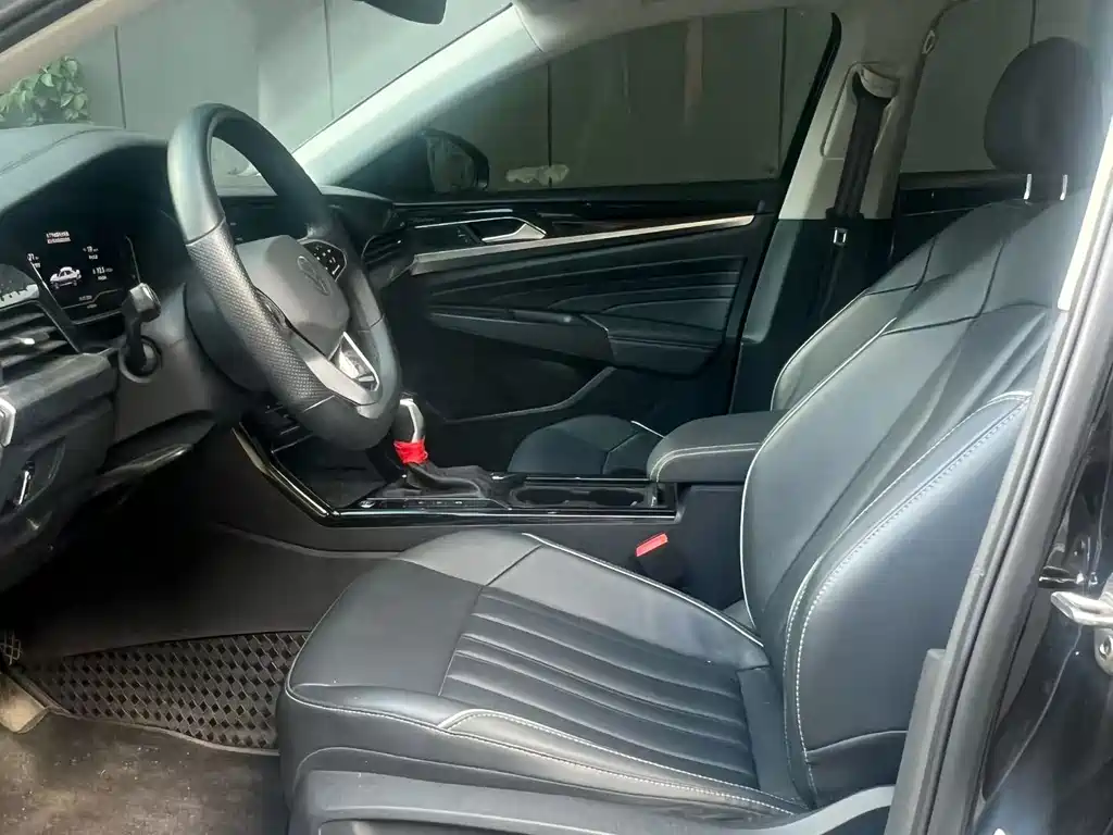 Volkswagen Passat 2023
