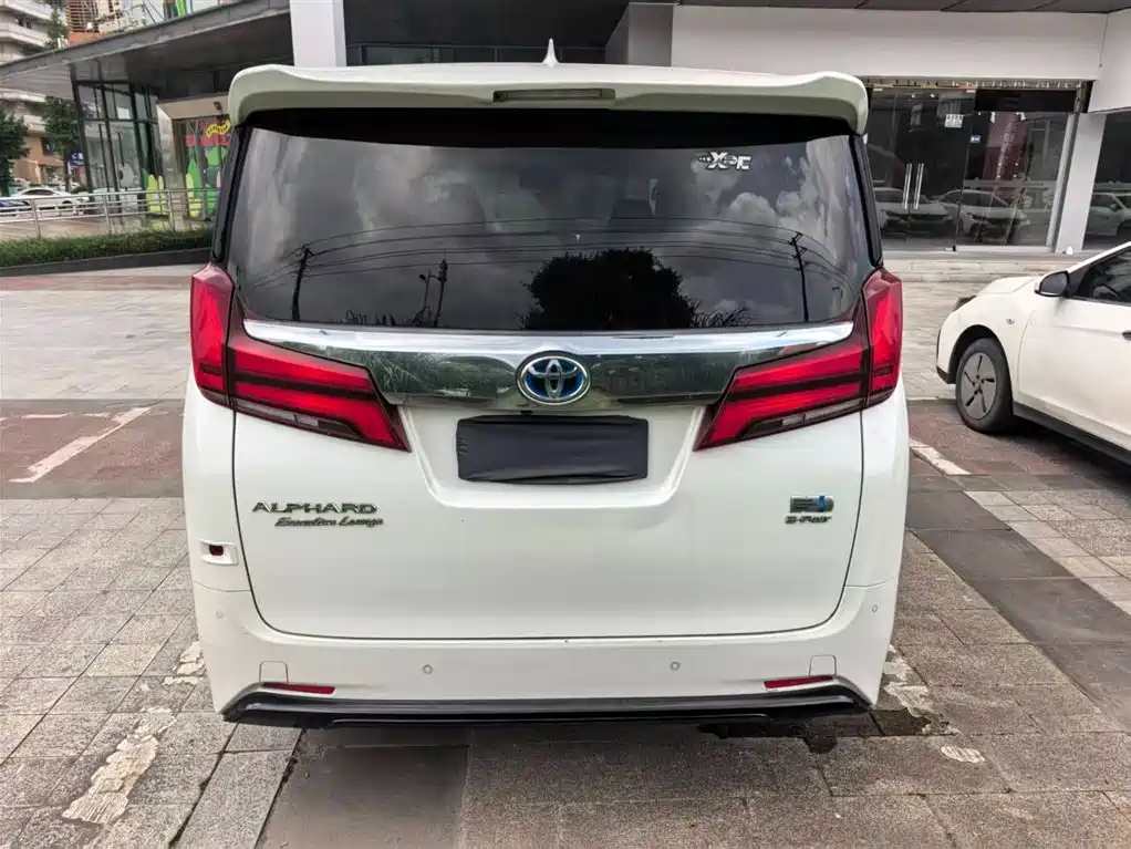 Toyota Alphard 2020