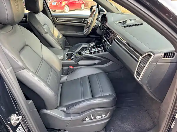 Porsche Cayenne 2019