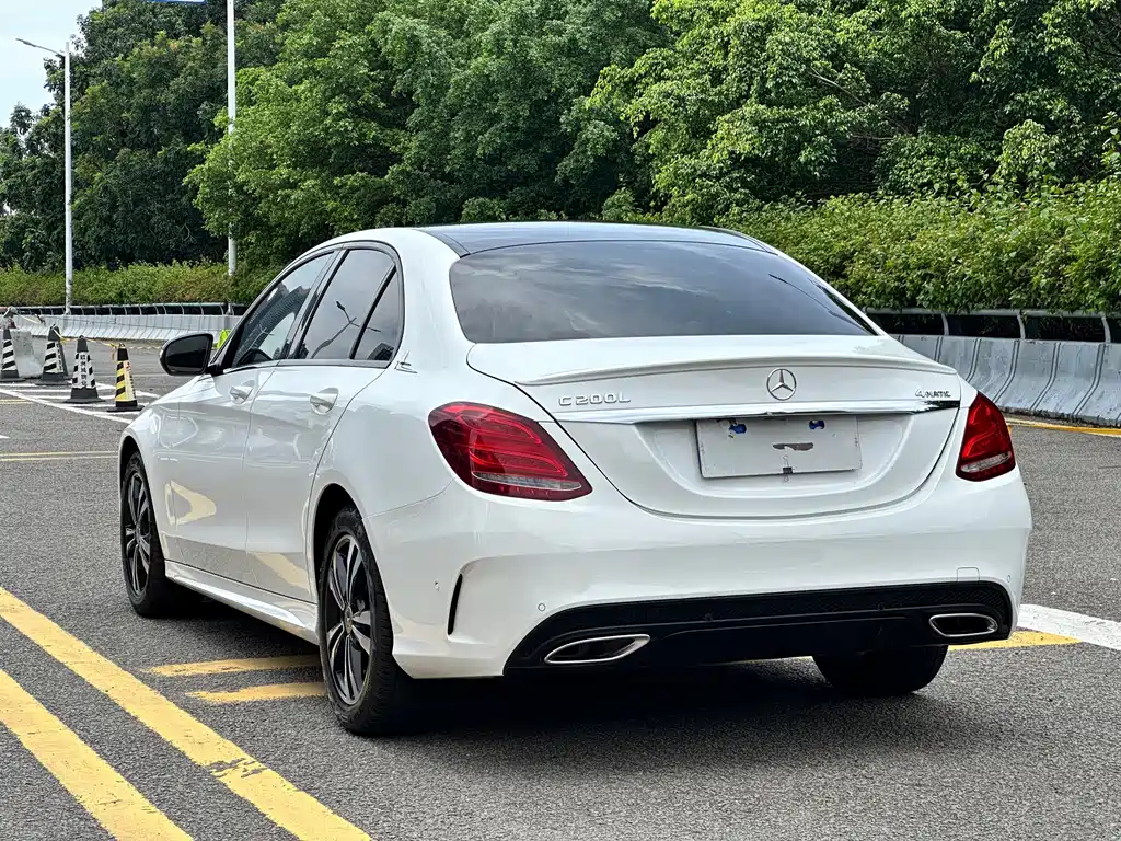Mercedes-Benz C-Class 2018 — фото 15