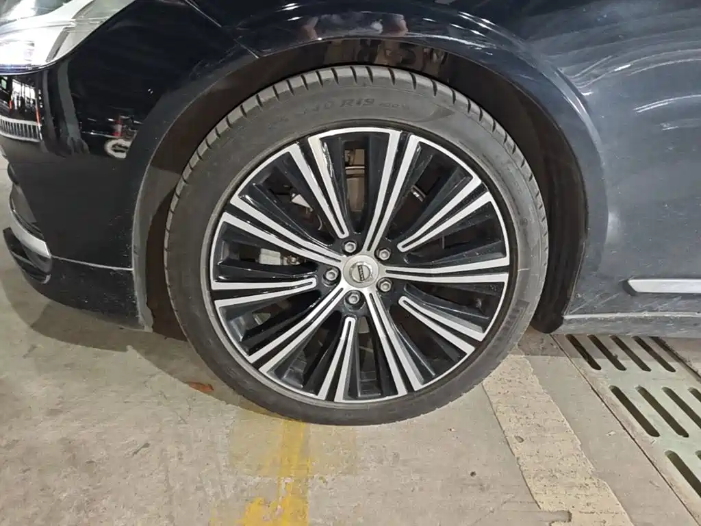 Volvo S90 2023 — фото 23