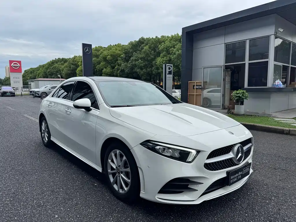 Mercedes-Benz A-Class 2020 — фото 3