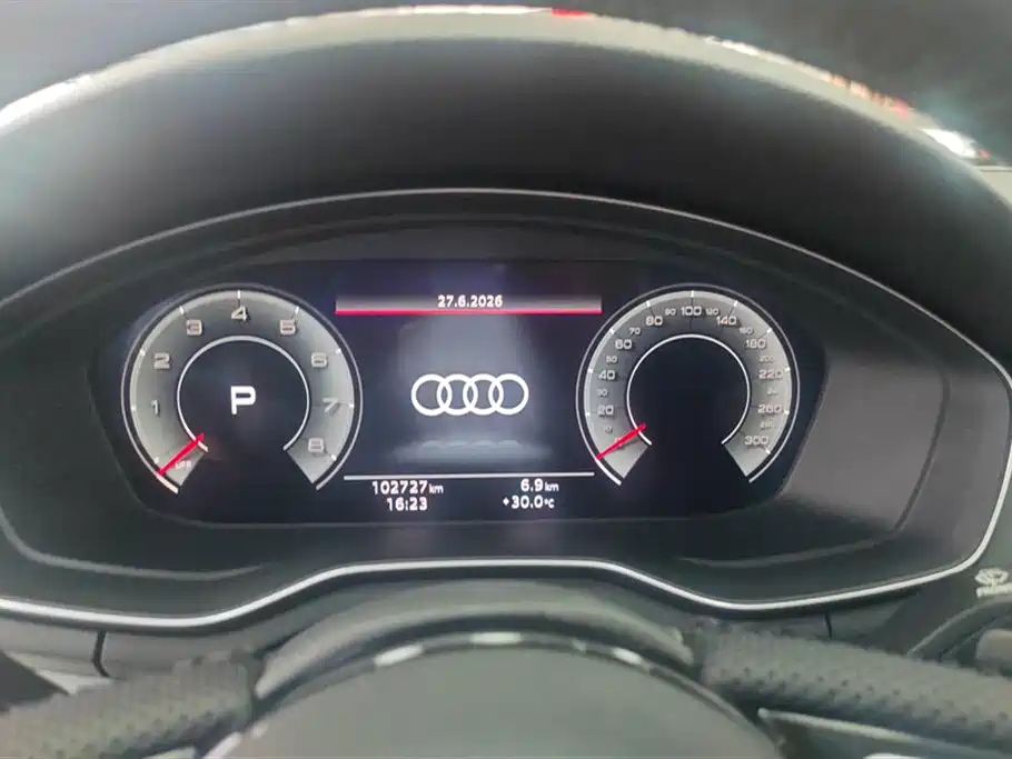 Audi A4L 2020 — фото 14