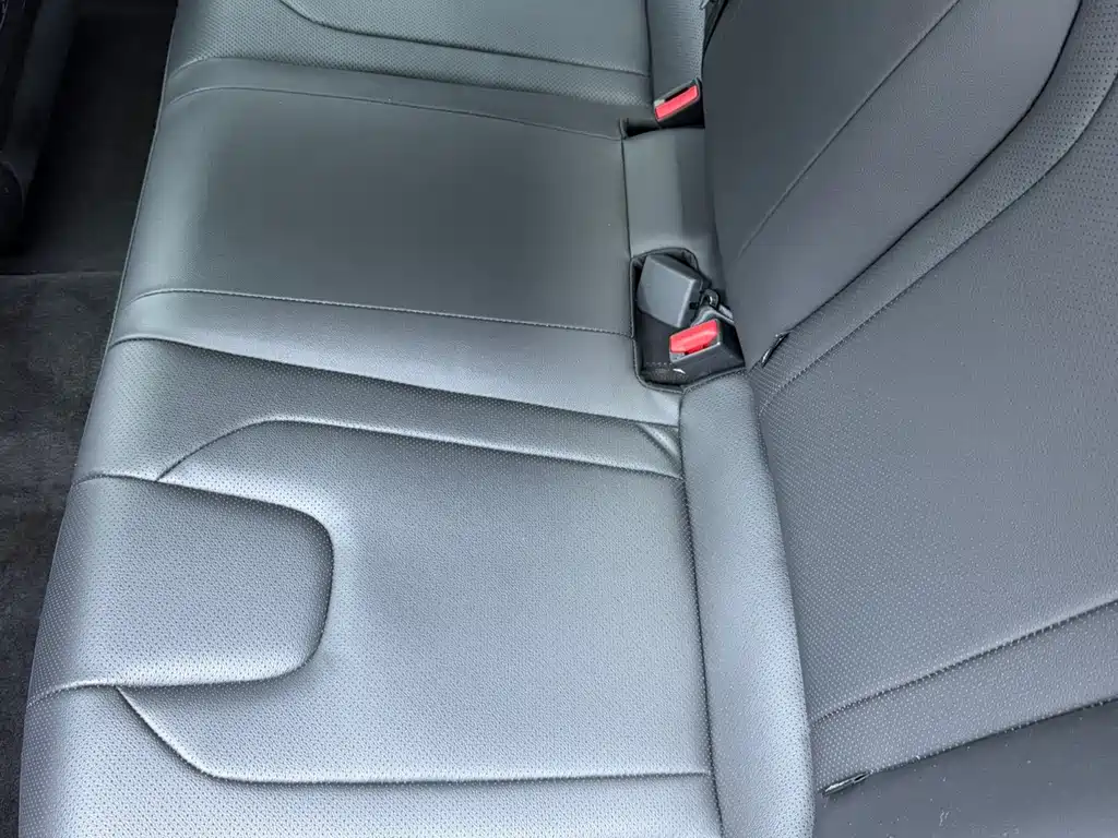 Hyundai Elantra 2023 — фото 19