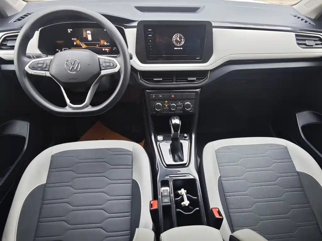 Volkswagen Tharu 2025