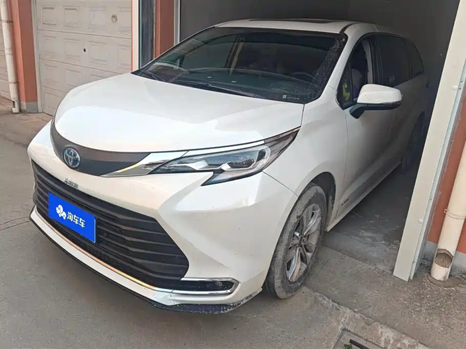 Toyota Sienna 2023