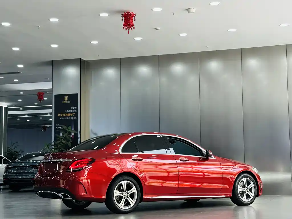 Mercedes-Benz C-Class 2021