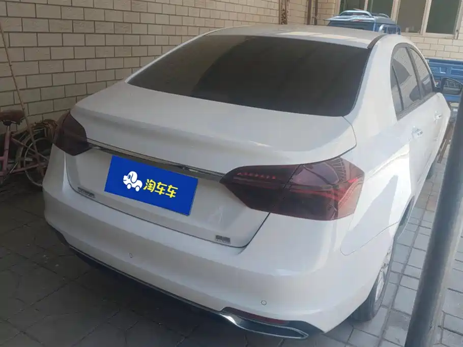 Geely Emgrand 2020