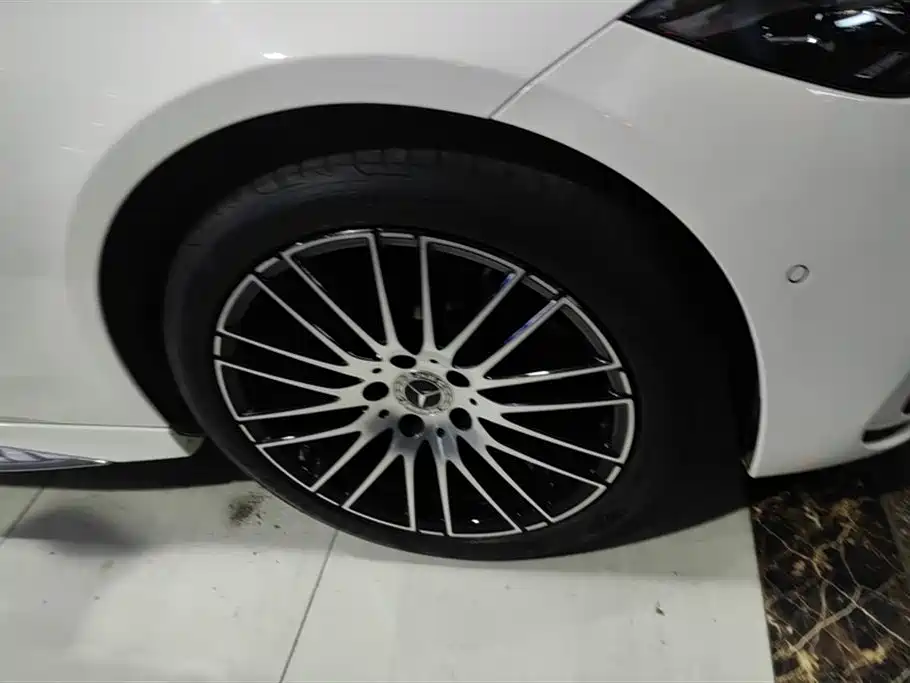 Mercedes-Benz C-Class 2023