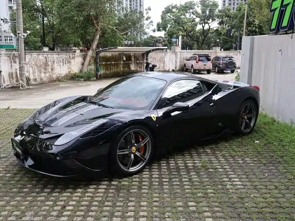 Ferrari 458 2016