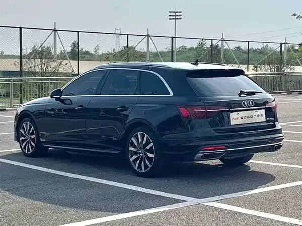 Audi A4 2021