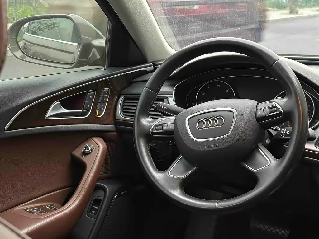 Audi A6L 2014 — фото 17
