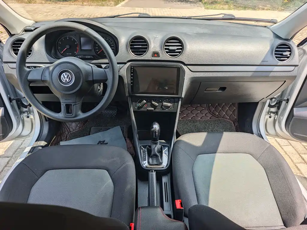 Volkswagen Jetta 2014