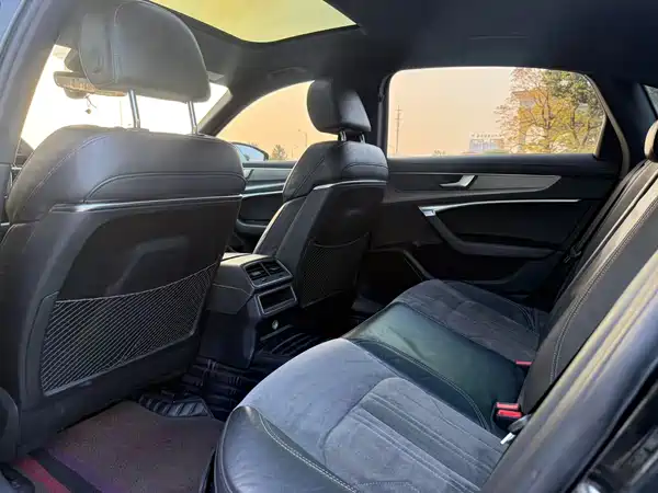 Audi A6L 2020